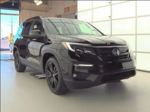 More photos of 2022 Honda Pilot Special Edition at Zeigler GMC of Holland, MI