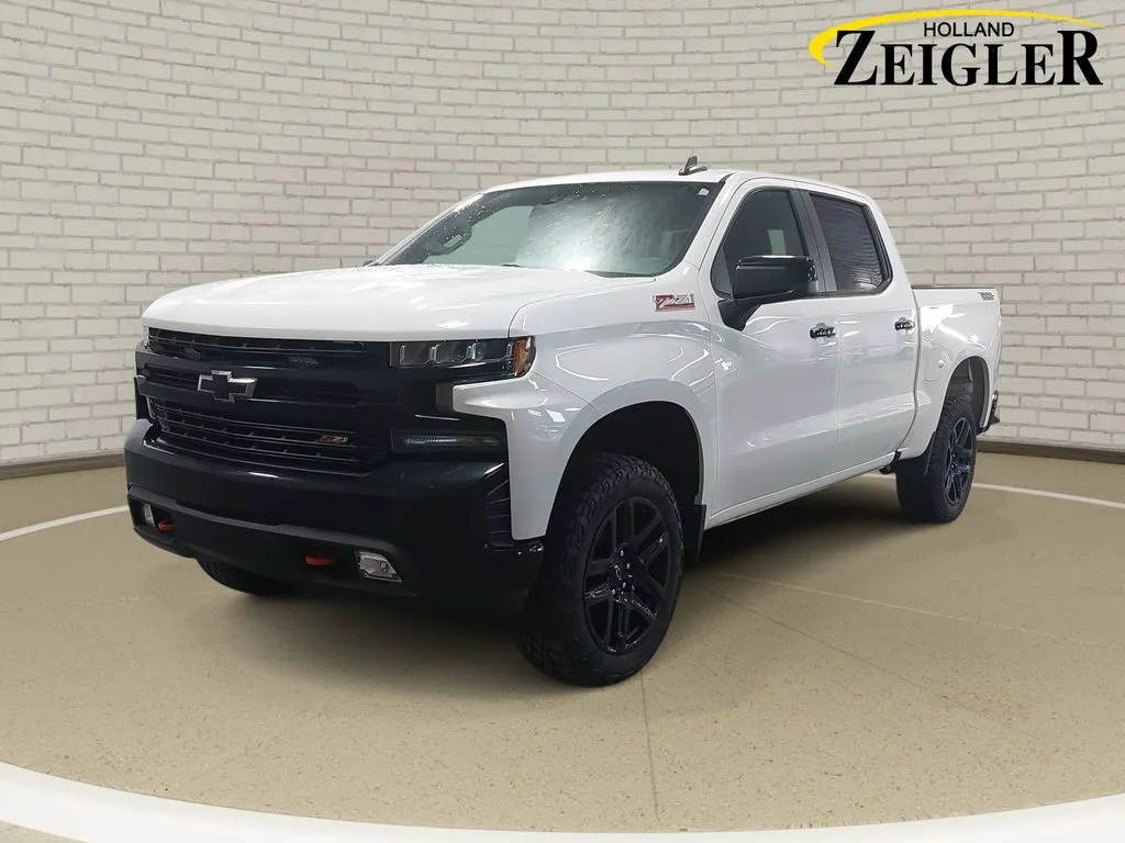 White 2021 Chevrolet Silverado 1500 LT Trail Boss for sale in Holland, MI