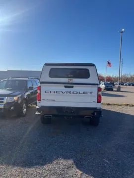 More photos of 2021 Chevrolet Silverado 1500 LT Trail Boss at Zeigler GMC of Holland, MI