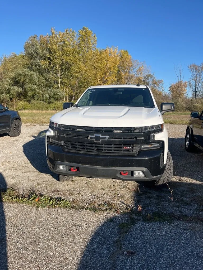 White 2021 Chevrolet Silverado 1500 LT Trail Boss for sale in Holland, MI