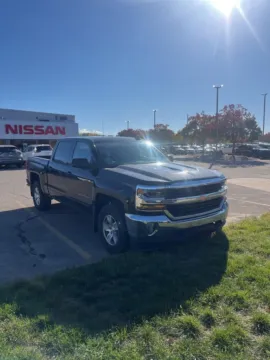 Another view of 2018 Chevrolet Silverado 1500 LT for sale in Holland, MI at Zeigler GMC of Holland