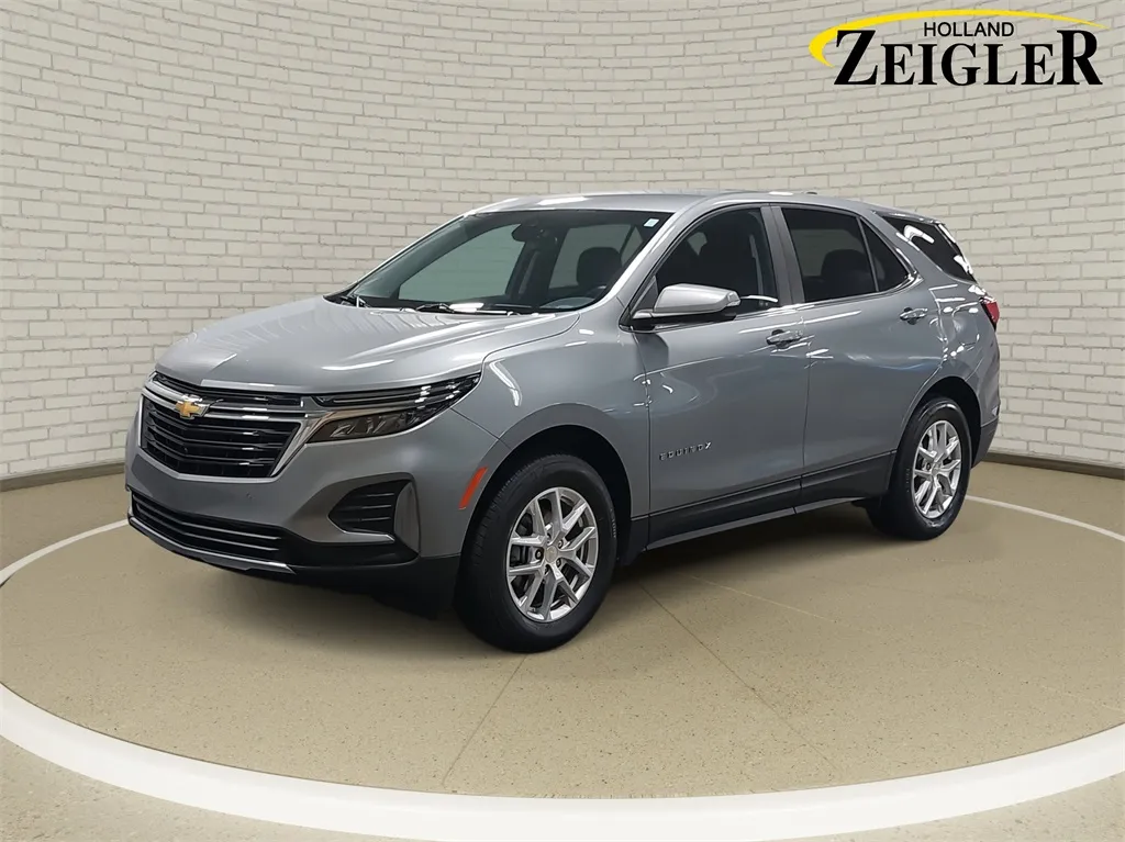 Gray 2024 Chevrolet Equinox LT for sale in Holland, MI