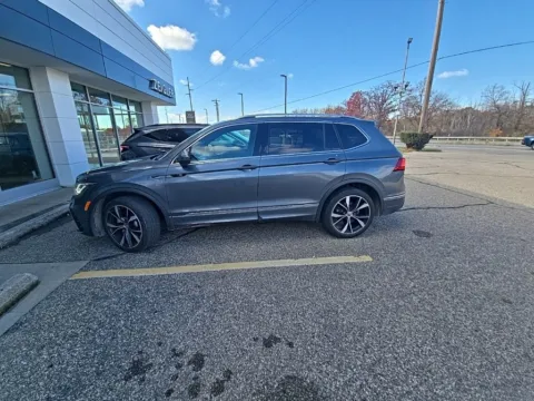 Photos of 2022 Volkswagen Tiguan 2.0T SEL R-Line for sale in Holland, MI at Zeigler Hyundai of Holland