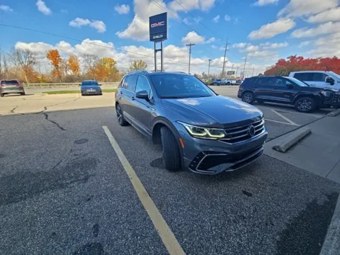 More photos of 2022 Volkswagen Tiguan 2.0T SEL R-Line at Zeigler Hyundai of Holland, MI