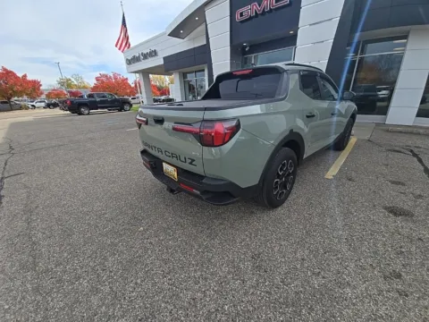 More photos of 2022 Hyundai Santa Cruz SEL at Zeigler Hyundai of Holland, MI