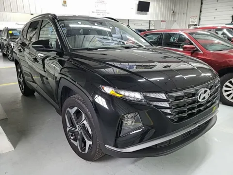 More photos of 2023 Hyundai Tucson SEL at Zeigler Hyundai of Holland, MI