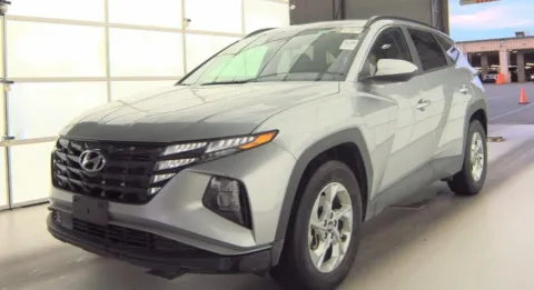 Silver 2024 Hyundai Tucson SEL for sale in Holland, MI