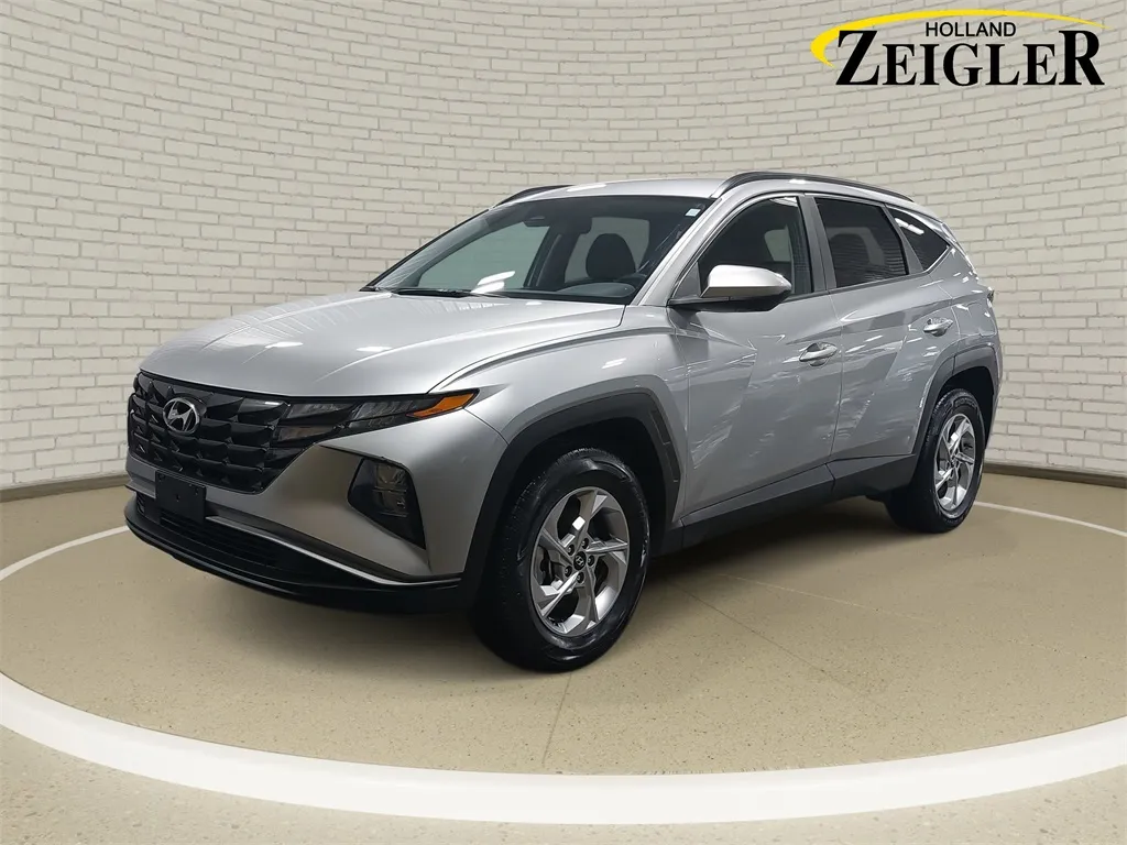 Silver 2024 Hyundai Tucson SEL for sale in Holland, MI