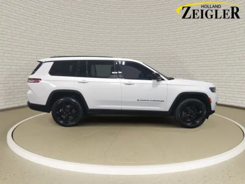 More photos of 2023 Jeep Grand Cherokee L Altitude at Zeigler Hyundai of Holland, MI