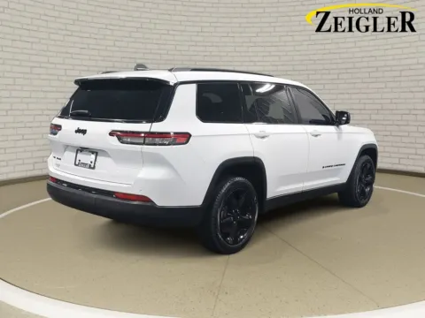 More photos of 2023 Jeep Grand Cherokee L Altitude at Zeigler Hyundai of Holland, MI