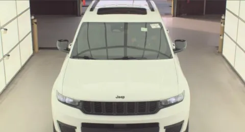 Photos of 2023 Jeep Grand Cherokee L Altitude for sale in Holland, MI at Zeigler Hyundai of Holland