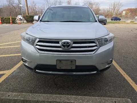 Silver 2012 Toyota Highlander for sale in Holland, MI