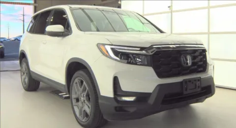 More photos of 2023 Honda Passport EX-L at Zeigler Hyundai of Holland, MI