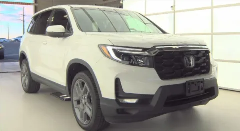 More photos of 2023 Honda Passport EX-L at Zeigler Hyundai of Holland, MI