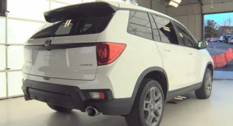 More photos of 2023 Honda Passport EX-L at Zeigler Hyundai of Holland, MI