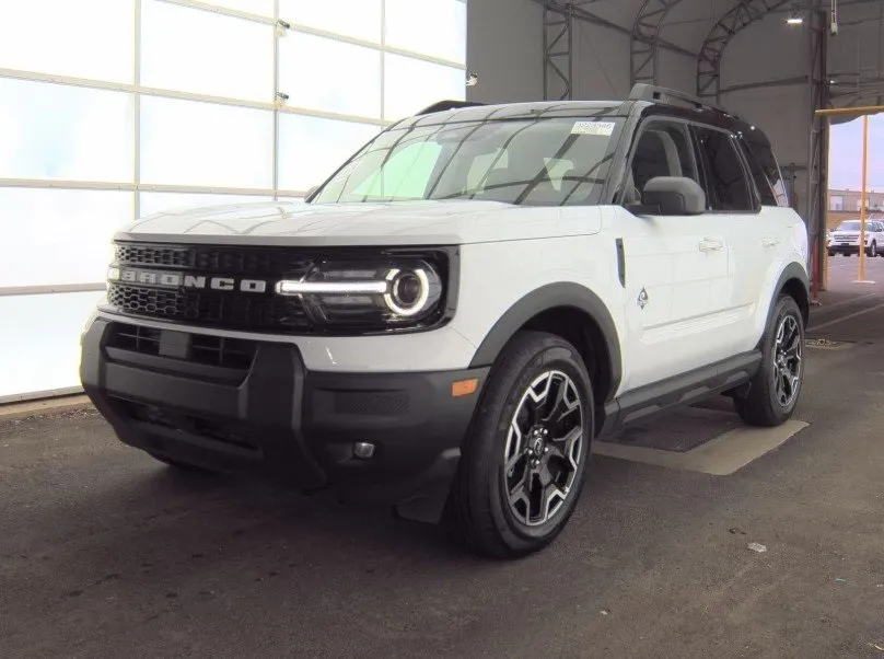 White 2025 Ford Bronco Sport Outer Banks for sale in Holland, MI