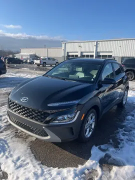 Black 2023 Hyundai Kona SEL for sale in Holland, MI