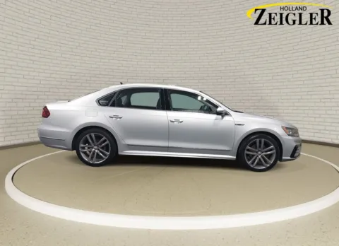 More photos of 2019 Volkswagen Passat 2.0T SE R-Line at Zeigler Hyundai of Holland, MI