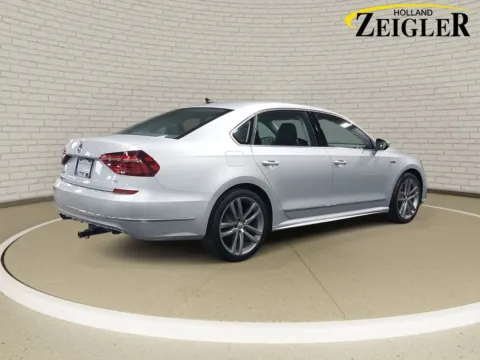 More photos of 2019 Volkswagen Passat 2.0T SE R-Line at Zeigler Hyundai of Holland, MI