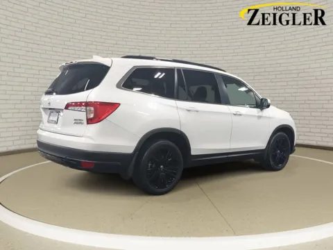More photos of 2022 Honda Pilot Special Edition at Zeigler Hyundai of Holland, MI