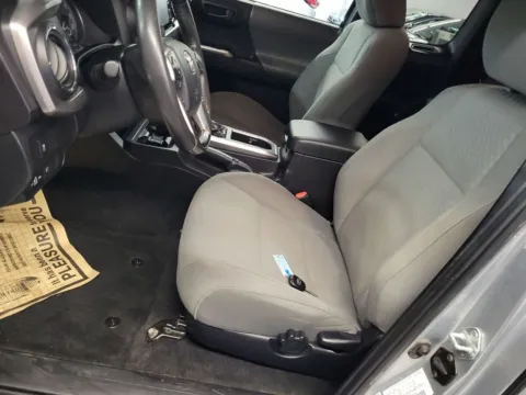 More photos of 2022 Toyota Tacoma at Zeigler Hyundai of Holland, MI