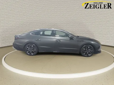 More photos of 2024 Hyundai Sonata SEL at Zeigler Hyundai of Holland, MI