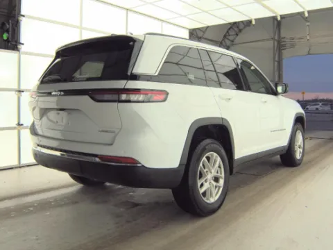 More photos of 2023 Jeep Grand Cherokee Laredo at Zeigler Hyundai of Holland, MI