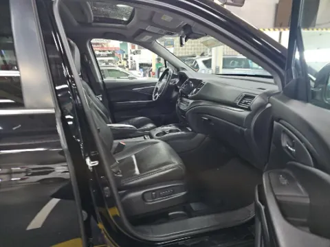 Photos of 2022 Honda Pilot Special Edition for sale in Holland, MI at Zeigler Hyundai of Holland