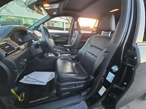 More photos of 2023 Honda Passport EX-L at Zeigler Hyundai of Holland, MI