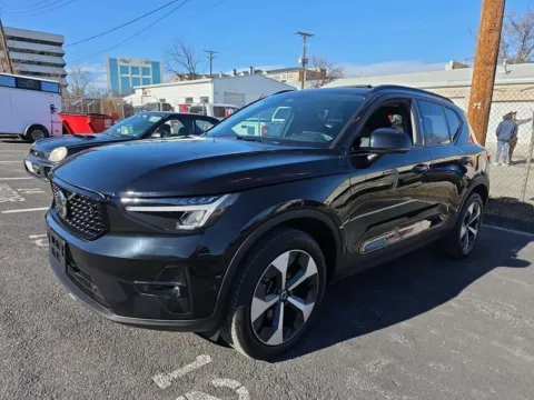 More photos of 2024 Volvo XC40 B5 Plus Dark Theme at Zeigler Hyundai of Holland, MI