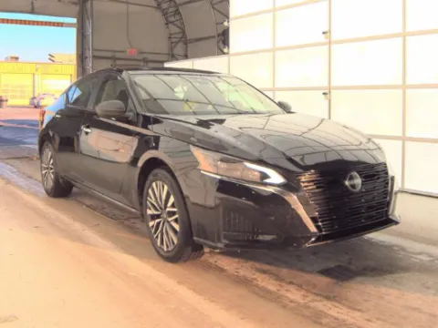 More photos of 2024 Nissan Altima 2.5 SV at Zeigler Hyundai of Holland, MI