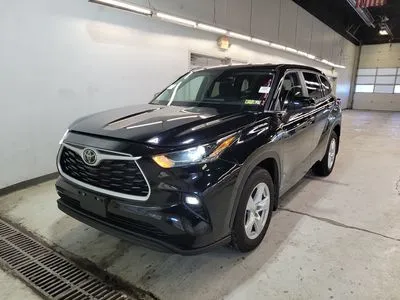 Black 2023 Toyota Highlander L for sale in Holland, MI