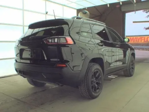 More photos of 2022 Jeep Cherokee X at Zeigler Hyundai of Holland, MI
