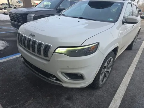 White 2019 Jeep Cherokee Overland for sale in Holland, MI