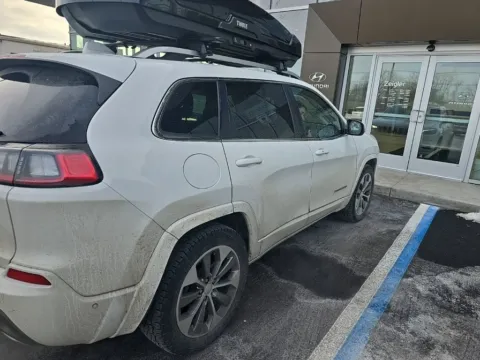 More photos of 2019 Jeep Cherokee Overland at Zeigler Hyundai of Holland, MI