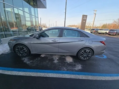 More photos of 2023 Hyundai Elantra Limited at Zeigler Hyundai of Holland, MI