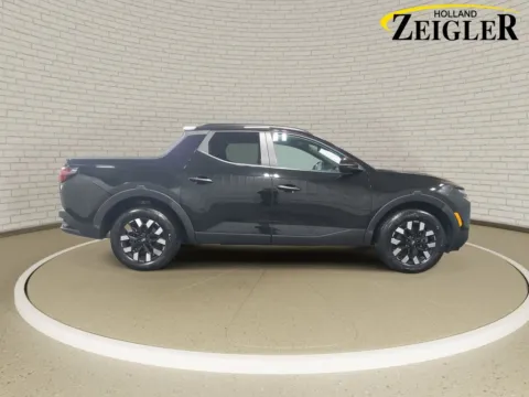 More photos of 2025 Hyundai Santa Cruz SEL at Zeigler Hyundai of Holland, MI
