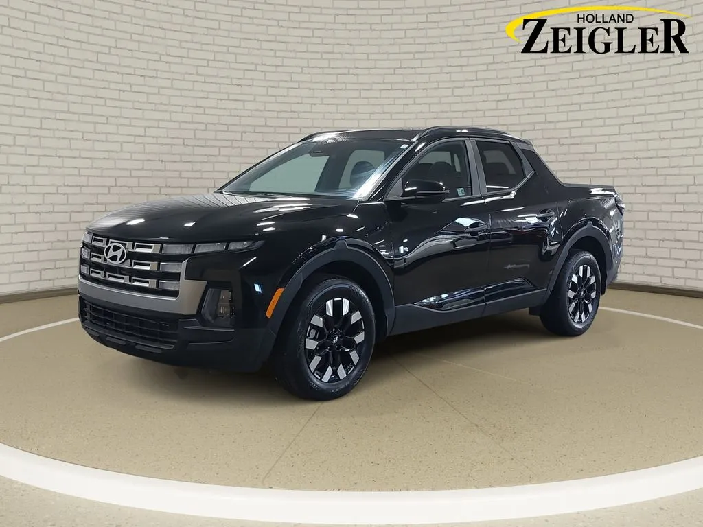 Black 2025 Hyundai Santa Cruz SEL for sale in Holland, MI
