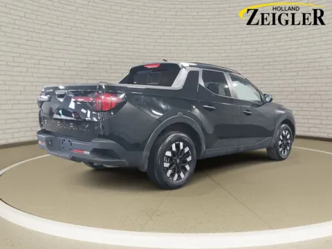 More photos of 2025 Hyundai Santa Cruz SEL at Zeigler Hyundai of Holland, MI