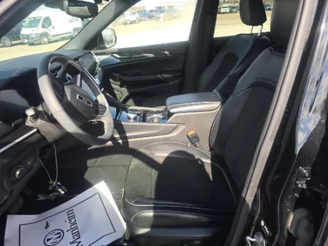 Photos of 2023 Jeep Grand Cherokee Altitude for sale in Holland, MI at Zeigler Hyundai of Holland