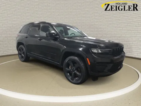 Another view of 2023 Jeep Grand Cherokee Altitude for sale in Holland, MI at Zeigler Hyundai of Holland