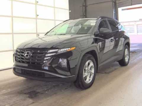 More photos of 2023 Hyundai Tucson SEL at Zeigler Hyundai of Holland, MI