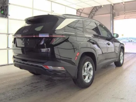 More photos of 2023 Hyundai Tucson SEL at Zeigler Hyundai of Holland, MI