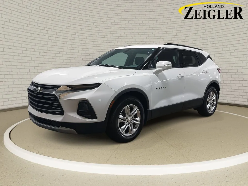 White 2019 Chevrolet Blazer for sale in Holland, MI