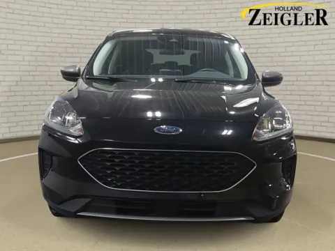 Photos of 2022 Ford Escape SE for sale in Holland, MI at Zeigler Hyundai of Holland