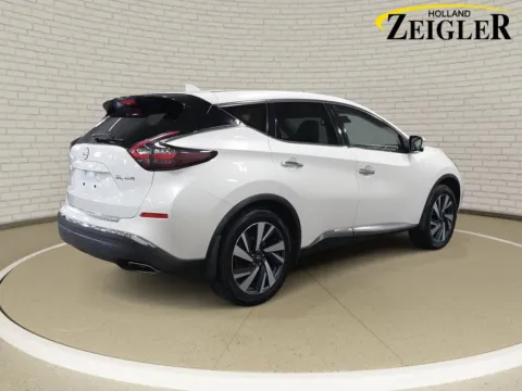 More photos of 2023 Nissan Murano SL at Zeigler Hyundai of Holland, MI