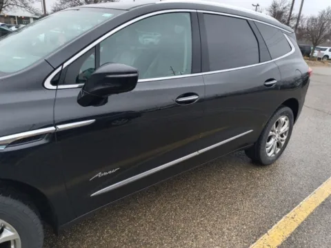 More photos of 2018 Buick Enclave Avenir at Zeigler Hyundai of Holland, MI