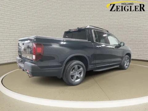 More photos of 2023 Honda Ridgeline RTL-E at Zeigler Hyundai of Holland, MI
