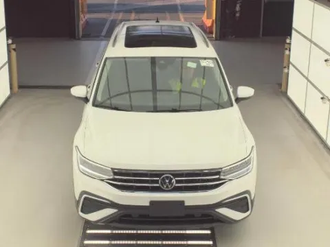 More photos of 2022 Volkswagen Tiguan 2.0T SE at Zeigler Hyundai of Holland, MI