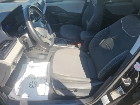 Photos of 2024 Volkswagen Taos 1.5T SE for sale in Holland, MI at Zeigler Hyundai of Holland